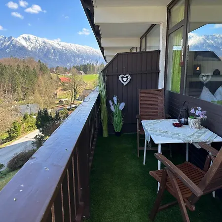 Wohlfuehlapartment Dachsteinblick * バート・ゴイーザーン